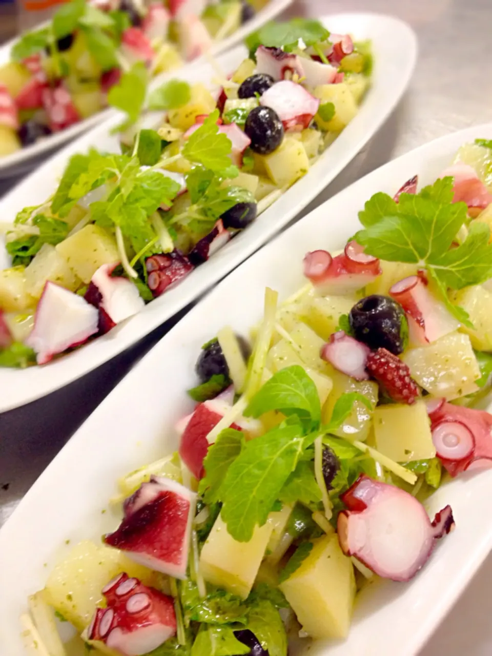 Octopus salad with potato and black olive and pesto|Sayakaさん