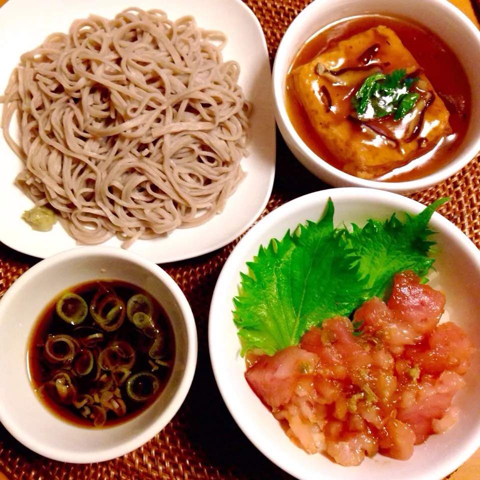 Snapdishの料理写真:びんトロ丼＆ざるそばセット|chacoさん