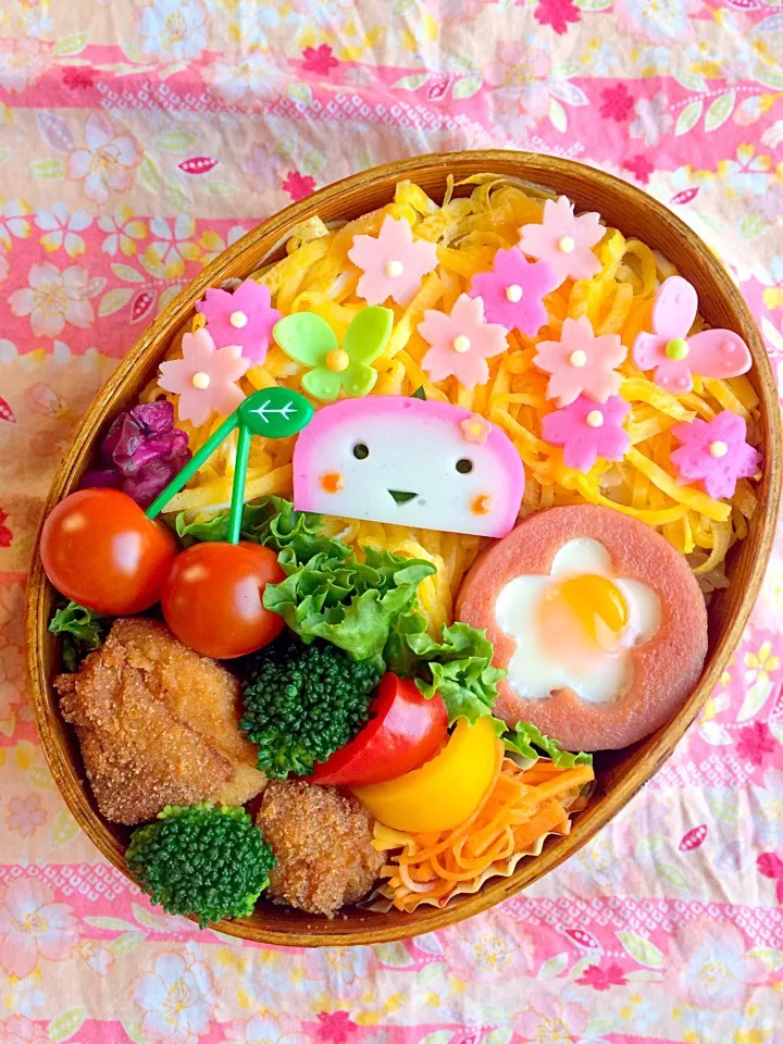 Snapdishの料理写真:今日の息子のお弁当2015/04/22|ミホさん