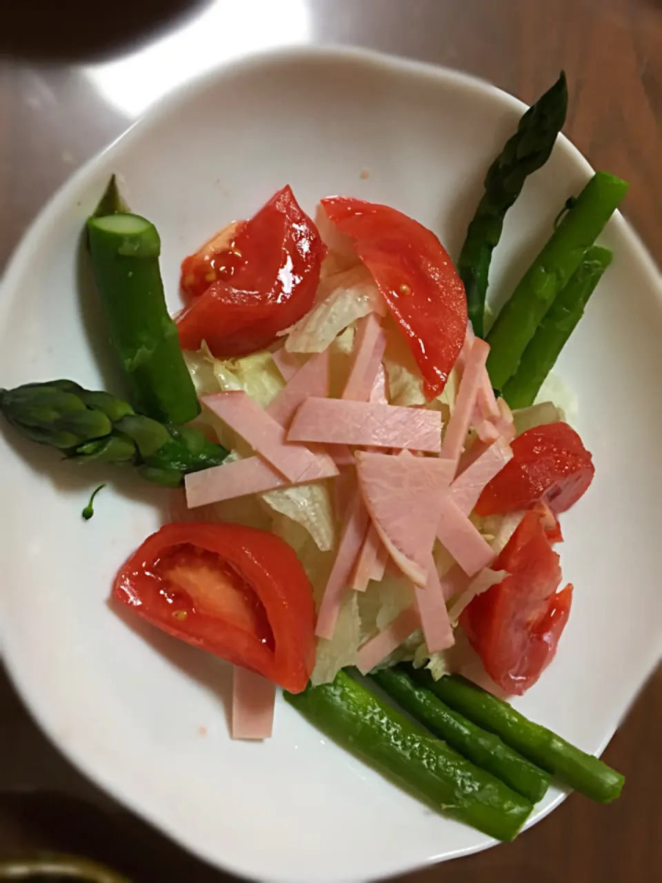 Asparagus,Ham,Tomatoes,Lettuce|joさん