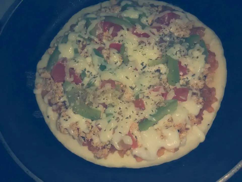 beef and capsicum pizza in a pan|mariyahさん