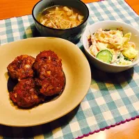 蓮根と人参と玉葱のつくね照り焼き、ポテトサラダ、 餃子の皮ヌードル|あすかさん