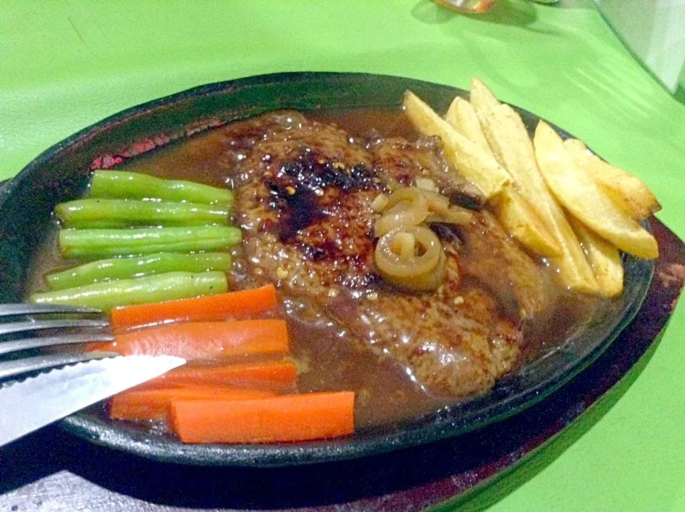 Steak|Bambang Budiono Tjioさん