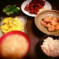 Snapdishの料理写真:唐揚げ定食|米さん