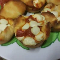 Biscuit Pizzas|jennifer daggettさん