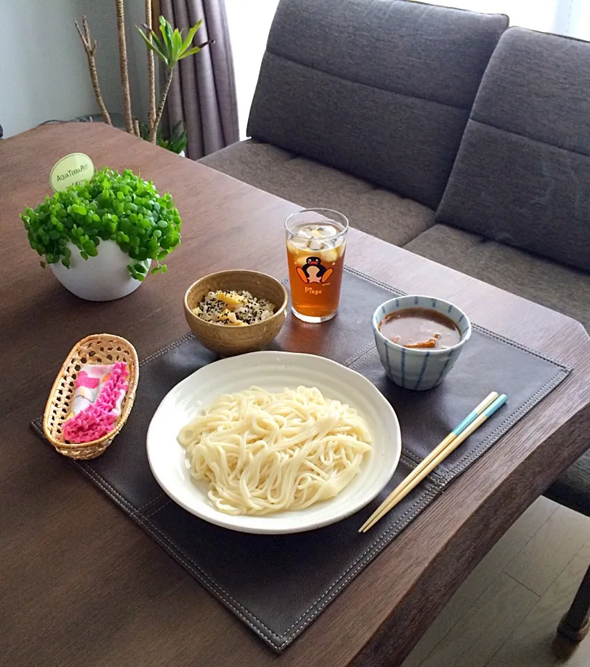 Snapdishの料理写真:カレーつけ麺、栗おこわ、たんぽぽ茶|pentarouさん