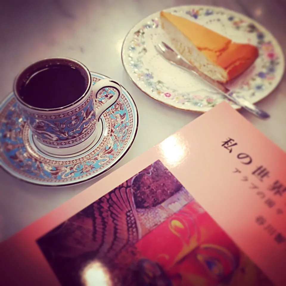 Snapdishの料理写真:Arabic coffee|mie 미에 मिएさん