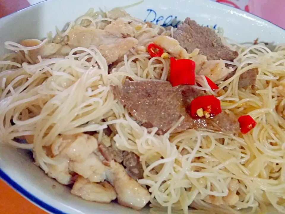 Fried Beehoon with sliced pork and liver & ginger oil|🌷lynnlicious🌷さん