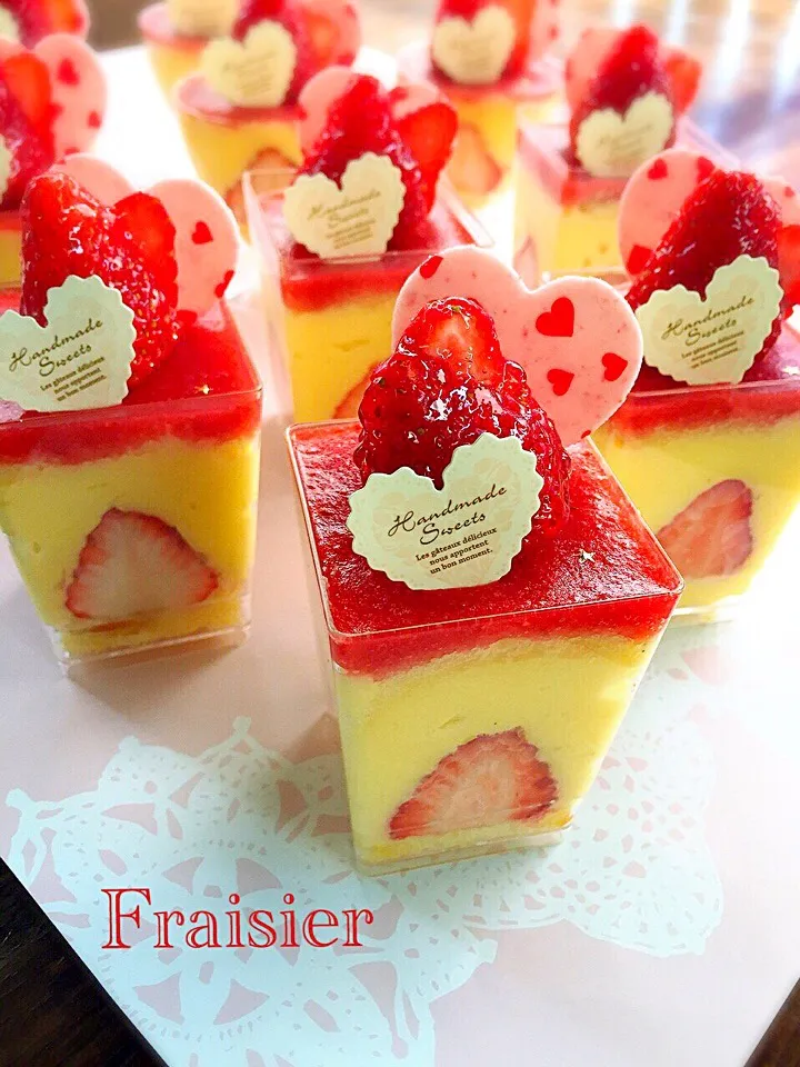 Snapdishの料理写真:Fraisier🍓|サクラさん