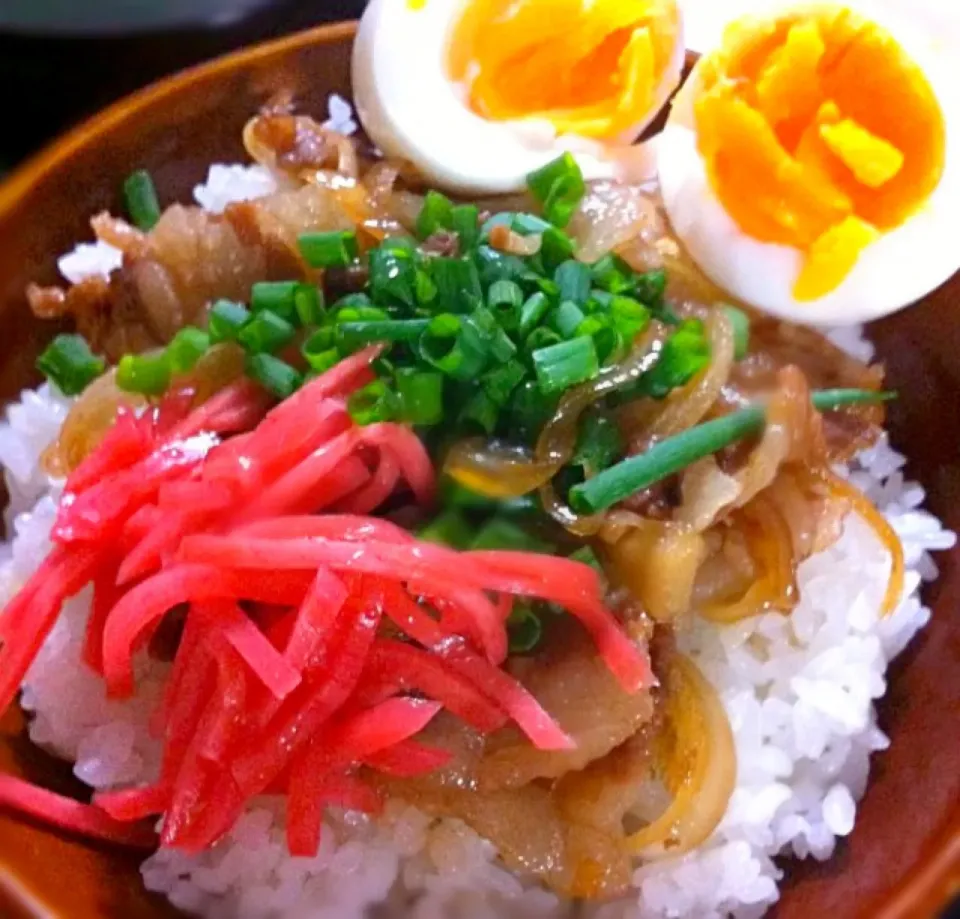 豚丼 旦那の今日の夕飯です。|松下ジェニファーさん