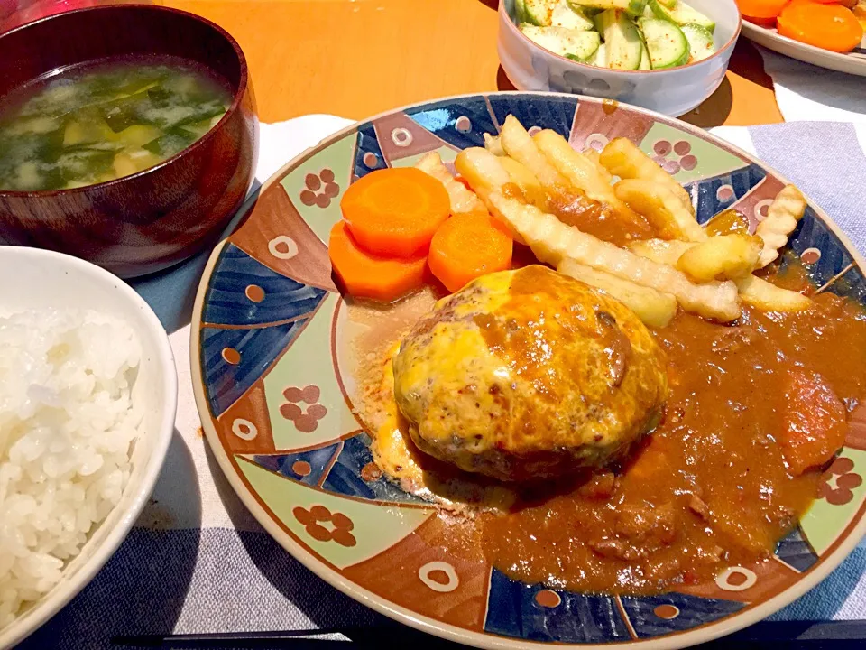 チーズハンバーグカレーかけ|ゆんたくさん