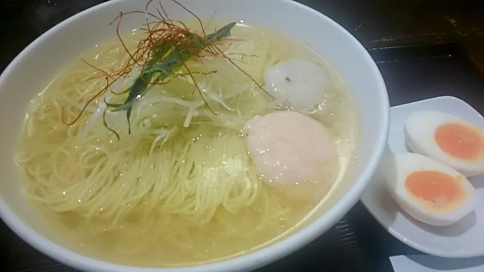 麺屋 海神 の あら炊き塩らあめん+大盛無料+味玉子|大脇さん