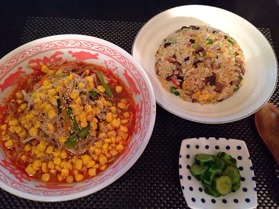 味噌コーンらーめん、炒飯、きゅうりの浅漬け|ayumiさん