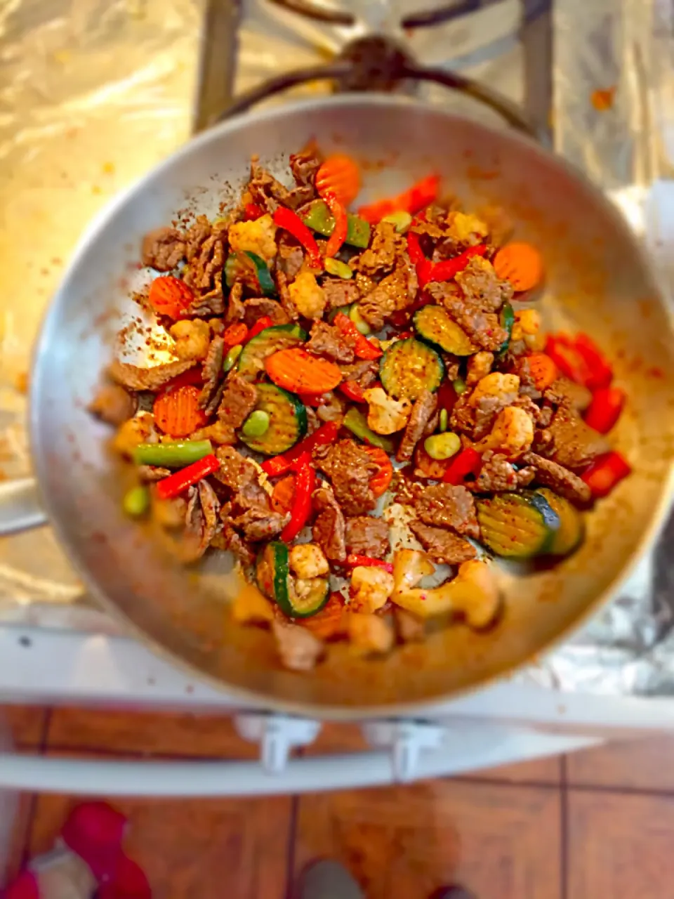 Beef with vegetables & red bell peppers|raquel lopezさん