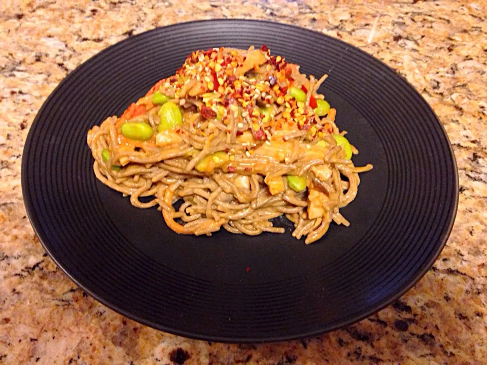 Rainbow Peanut Buckwheat Soba Noodles|Anne Willさん