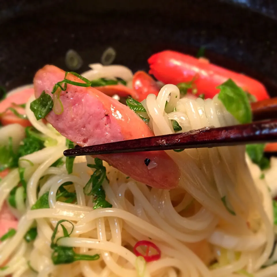 Snapdishの料理写真:色々ウィンナーと新玉ねぎのペペロンそうめん3|半田手延べそうめんの店 阿波や壱兆さん