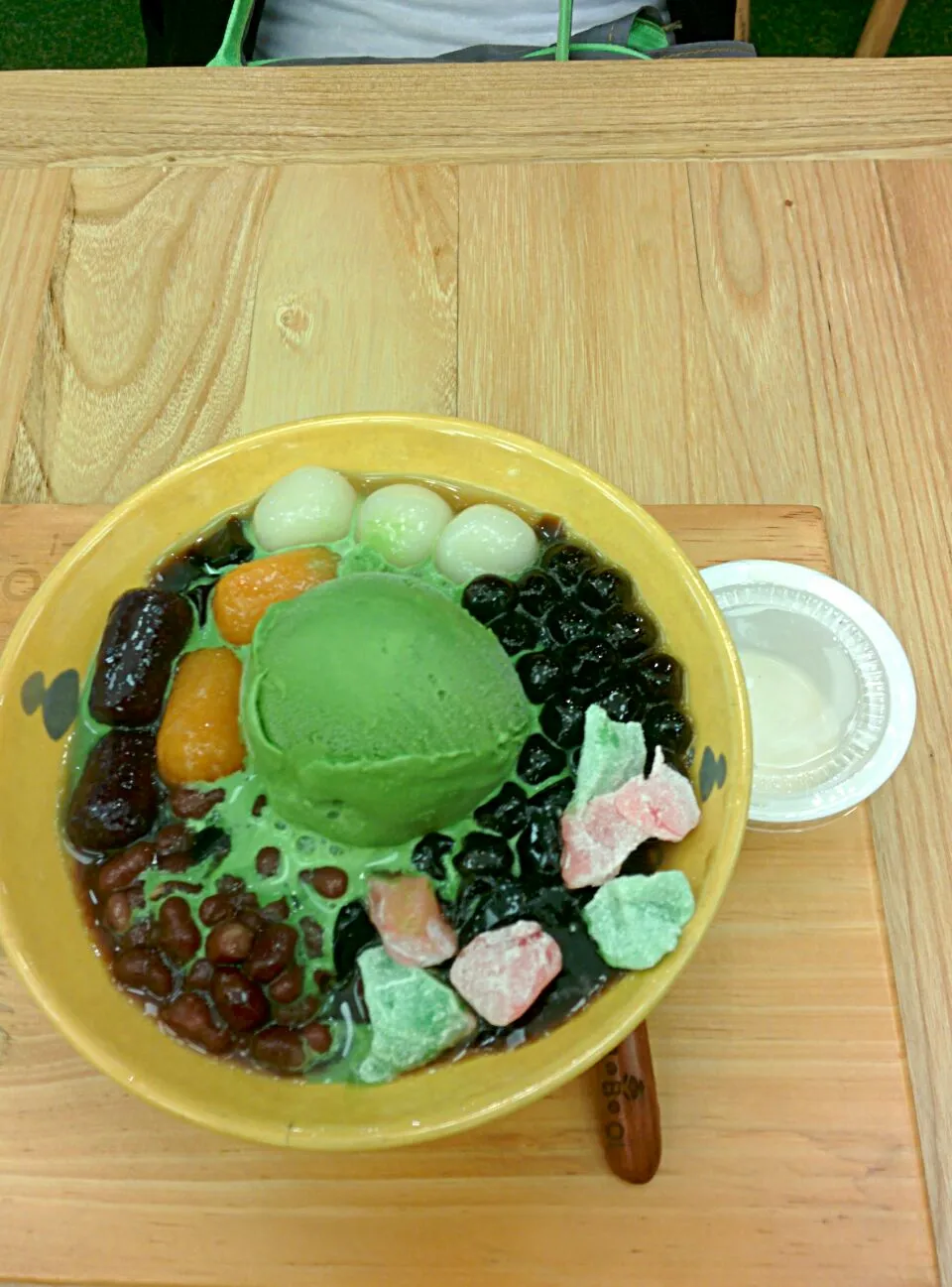 Snapdishの料理写真:sumoboo
in indonesia
 #sumobooindonesia #bombball #icecream|desiさん