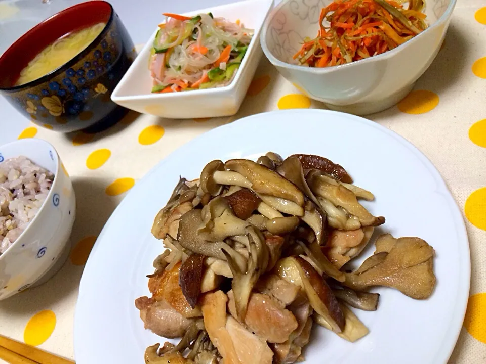 鳥肉キノコ炒め、春雨サラダ、きんぴらごぼう|ずずさん