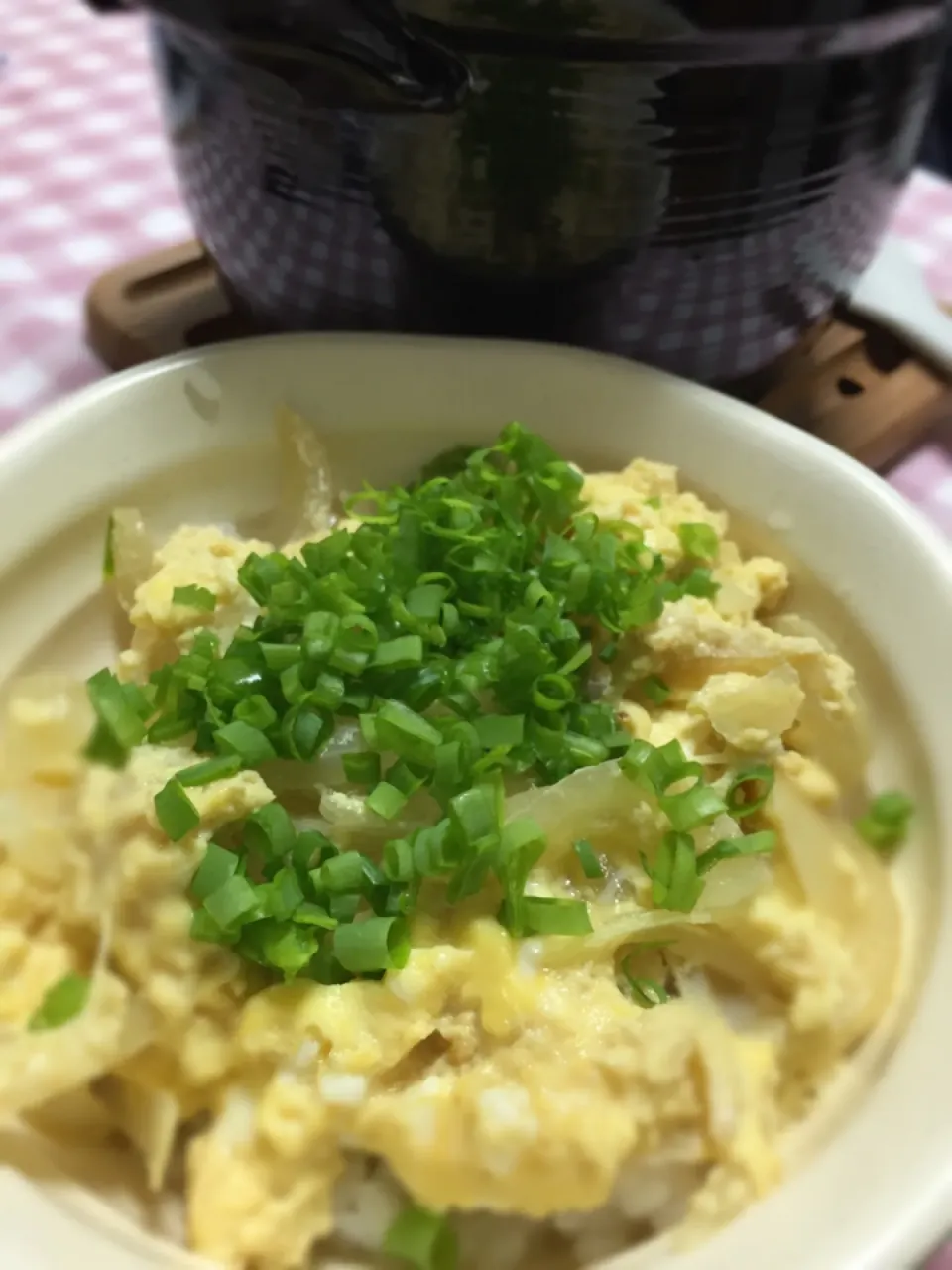 タマネギたっぷり玉子丼🎵|ともさん