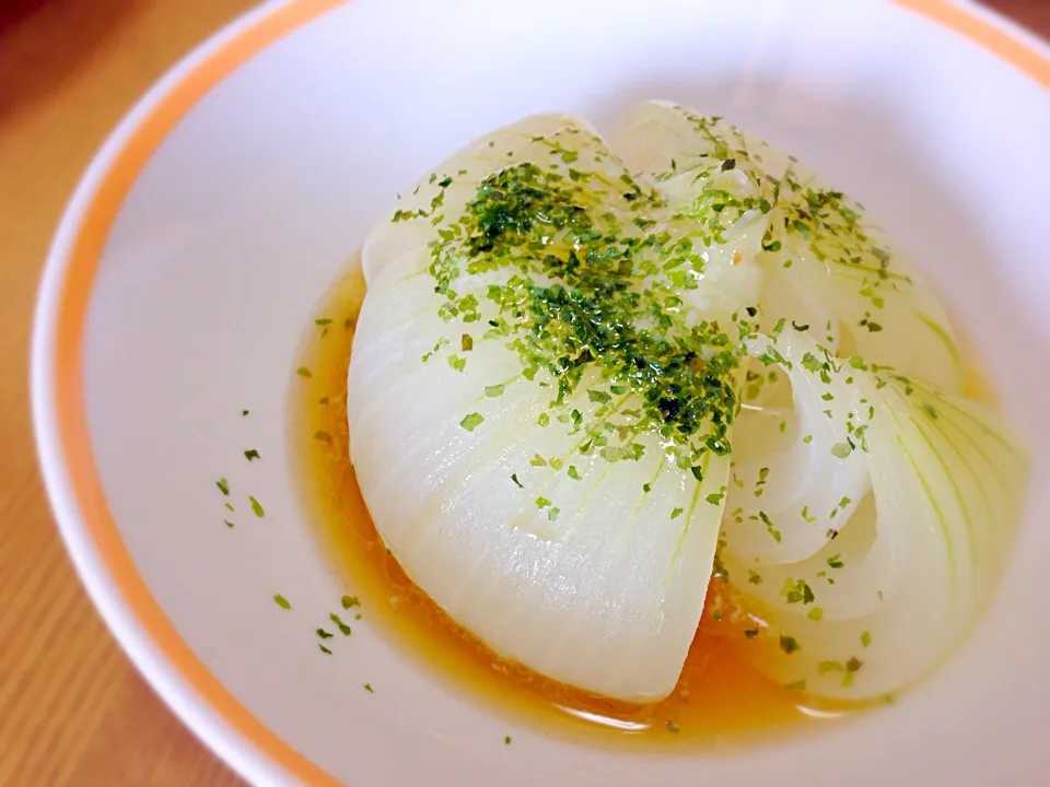 まるまさんの料理 新玉ねぎをチンして麺つゆとバターで！|えいぽんさん