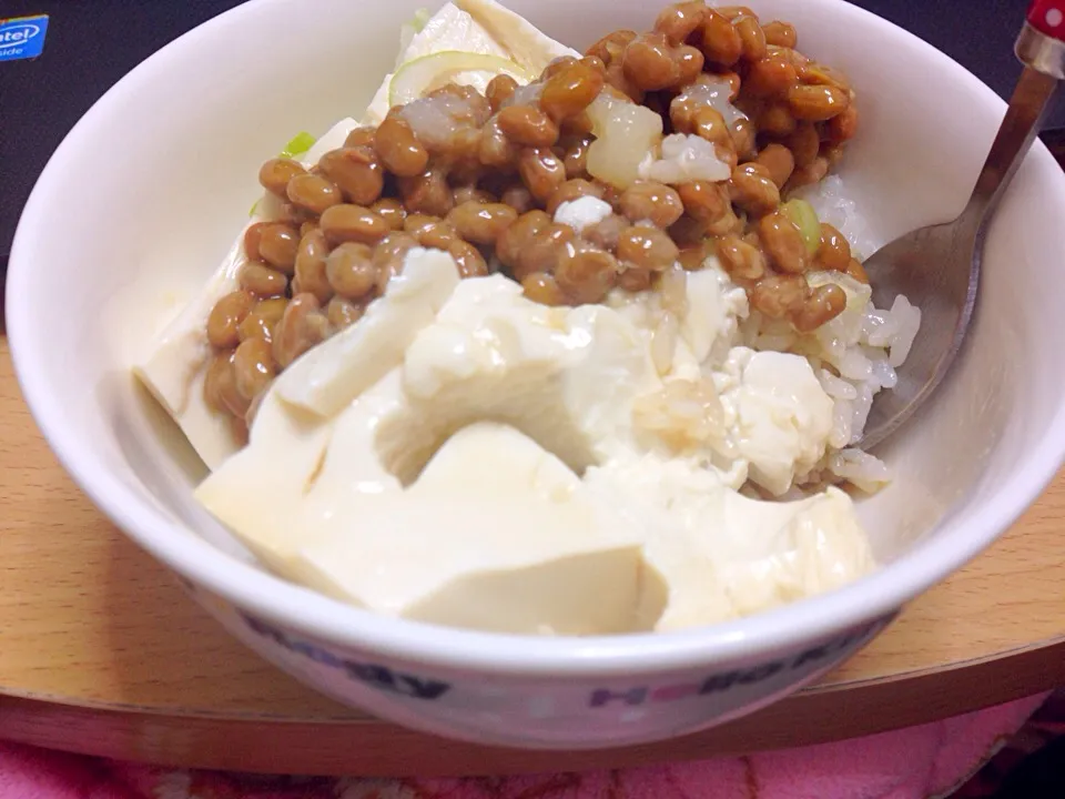 Snapdishの料理写真:豆腐丼|ぴさん