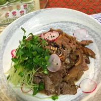 Snapdishの料理写真:牛肉|Yumiko Noritakeさん