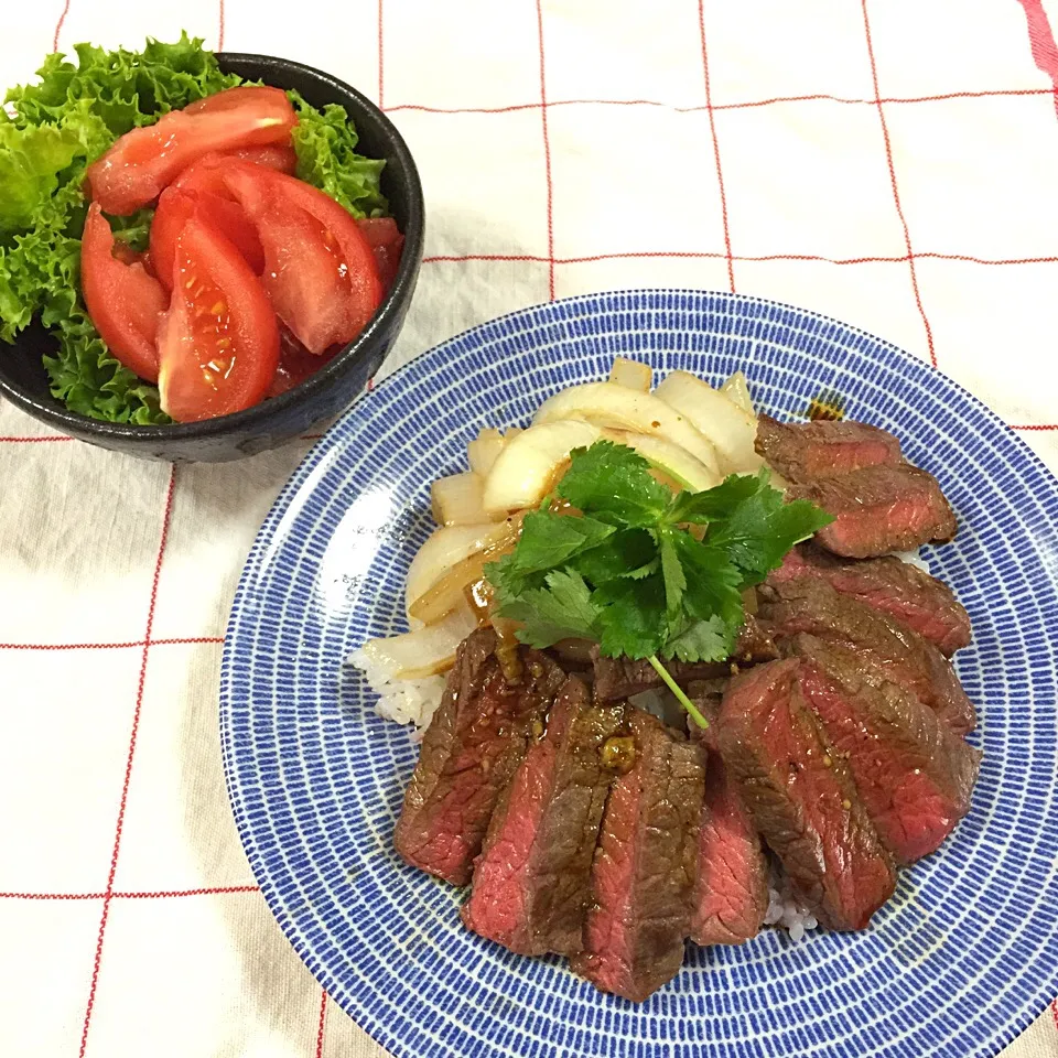 ステーキ丼|アッツさん