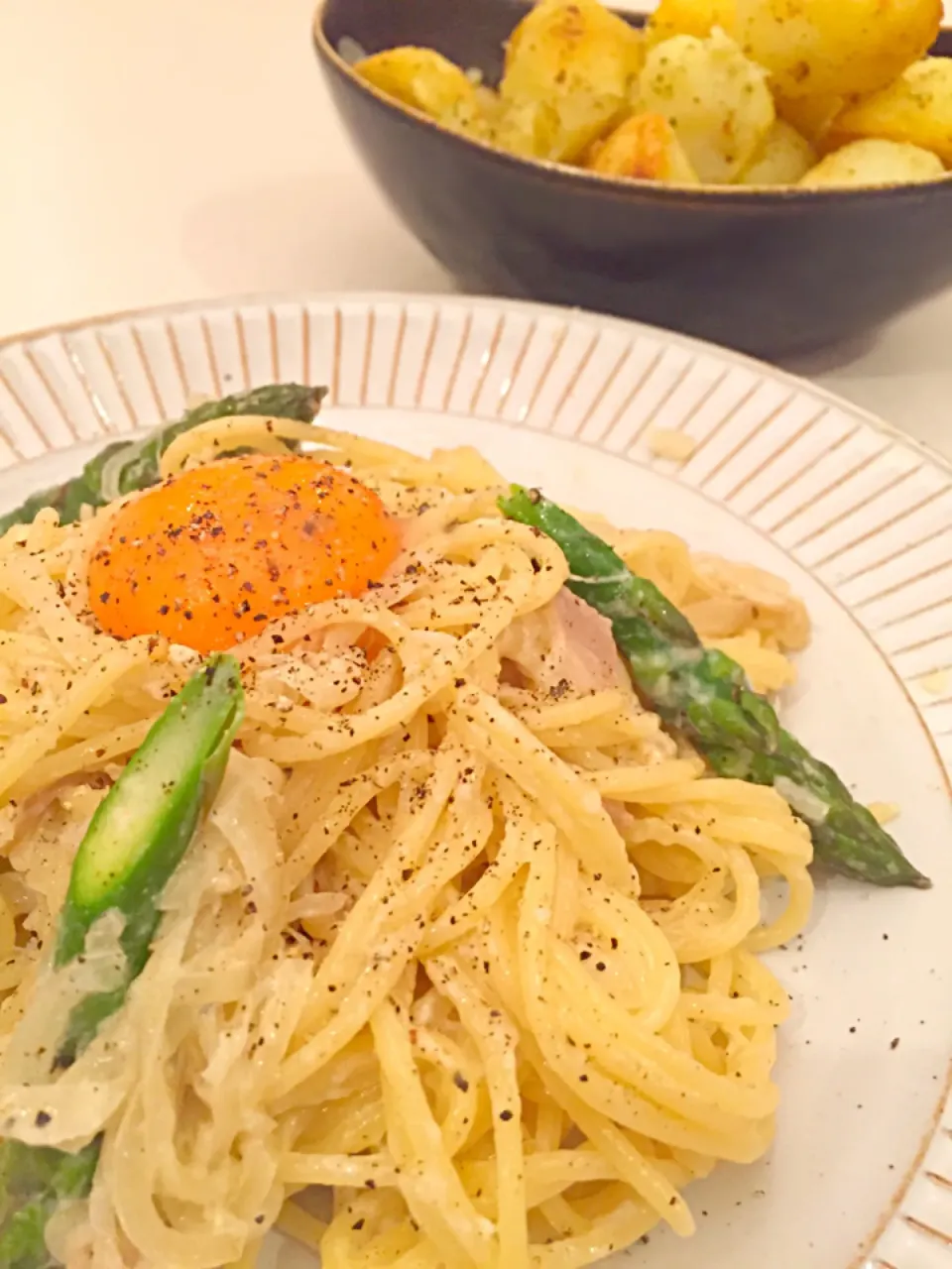 アスパラとベーコンのクリームパスタ|すずさん