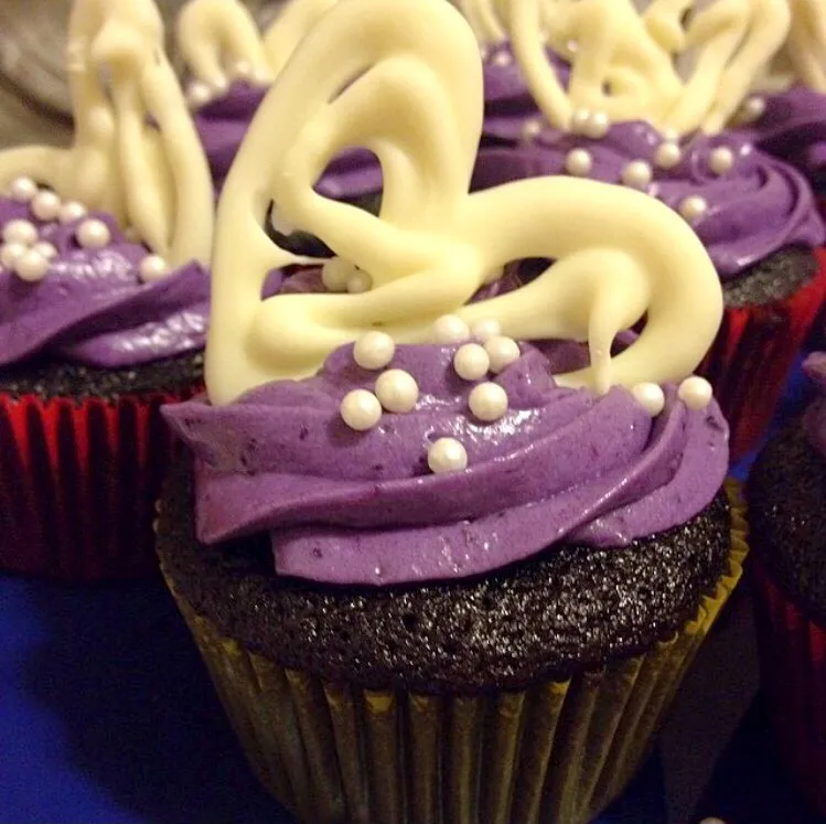 Ube Cupcakes with Ube Cream Cheese Frosting|kjoさん