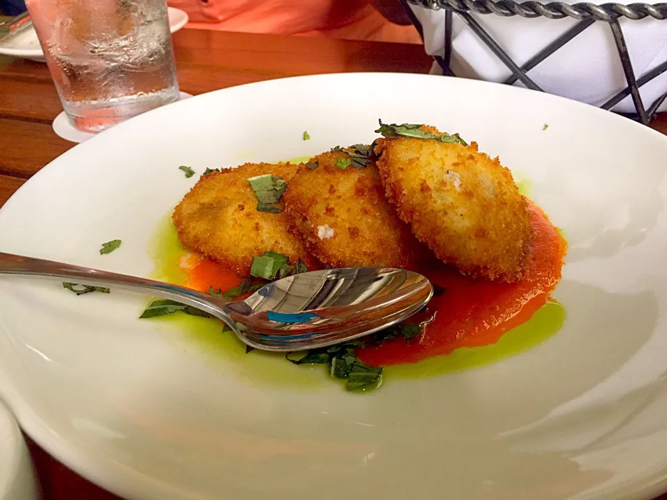 Fried Green Tomatoes with Red Pepper Sauce|Kkartsさん