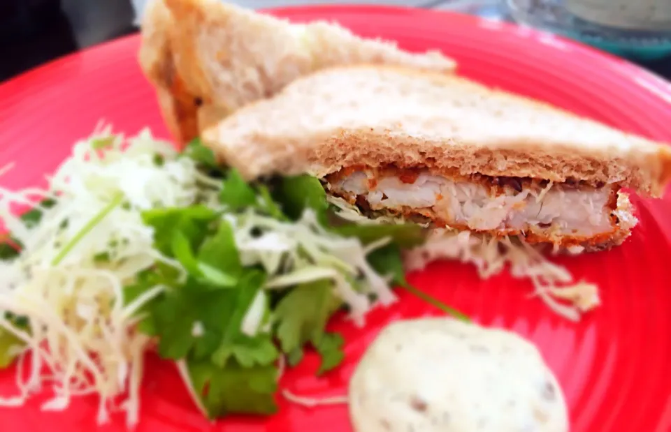 Fried flounder sandwich|Akiko Nishimaeさん