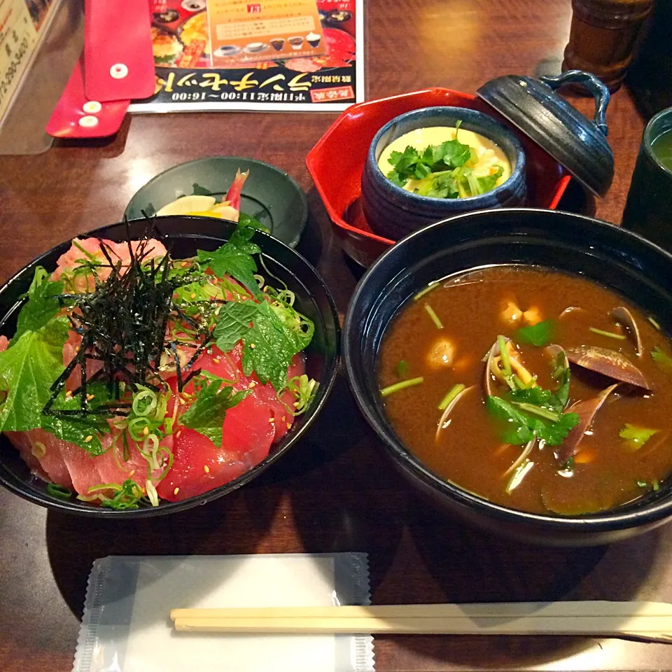 ﾏｸﾞﾛ丼セット|nachuさん