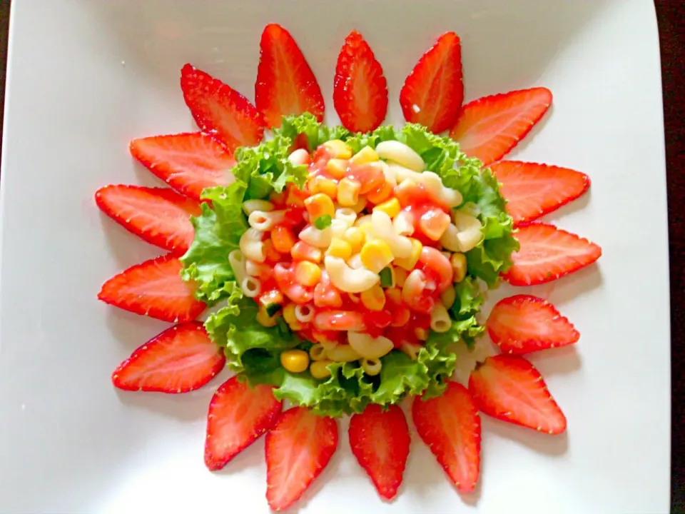 Macaroni and Strawberry Salad ©√√√|🌼 Pooja's Kitchenette 🌼さん