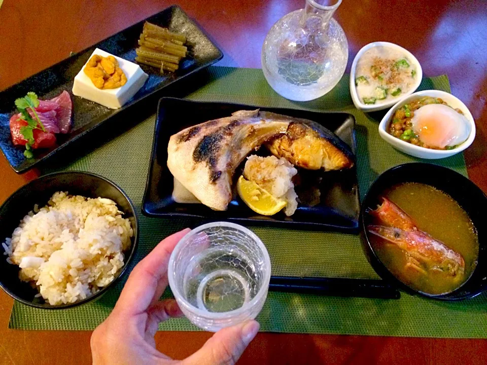 Today's Dinner🍴前菜･鰤かまの塩焼き･海老頭のお味噌汁･ｵｸﾗ納豆･大和芋&温泉卵･鯛飯|🌈Ami🍻さん