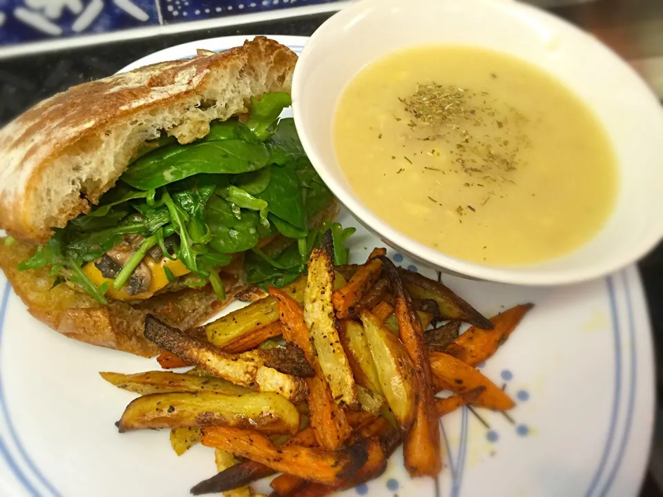 Cheddar Cheese Avocado  Cilantro Chicken Burger serve with Oven Baked Homemade Fries & Homemade Potatoes Corn Chowder Soup.|Colleen Teoさん