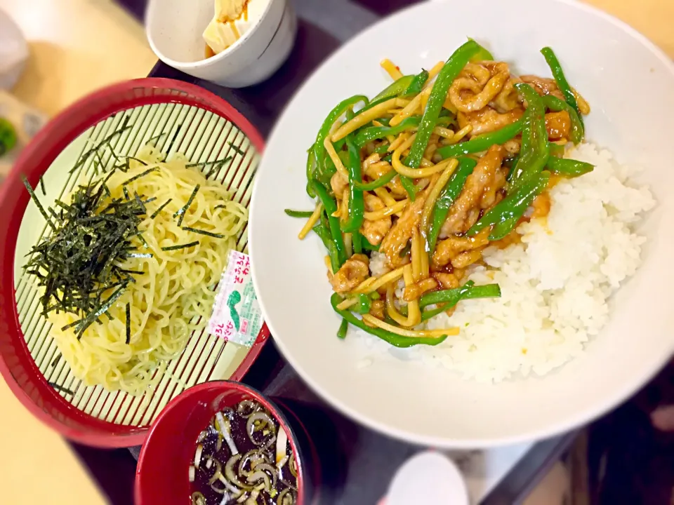 ざるつけ麺と青椒肉絲丼のセット ラーメン永興in新浦安|あやさん