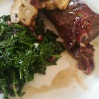 Snapdishの料理写真:bbq butler steak saute kale onion relish.|CherylAnn Wheelerさん