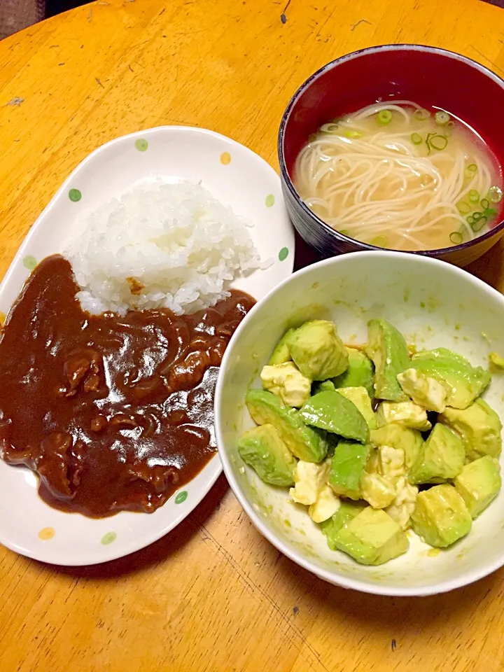 Snapdishの料理写真:アボカドとクリームチーズのわさび醤油和え  にゅうめん|yoshiさん