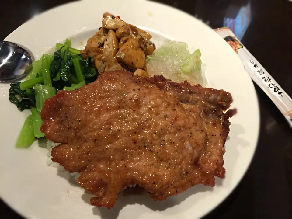 Snapdishの料理写真:東松排骨飯|手牽手一起過好日子。さん