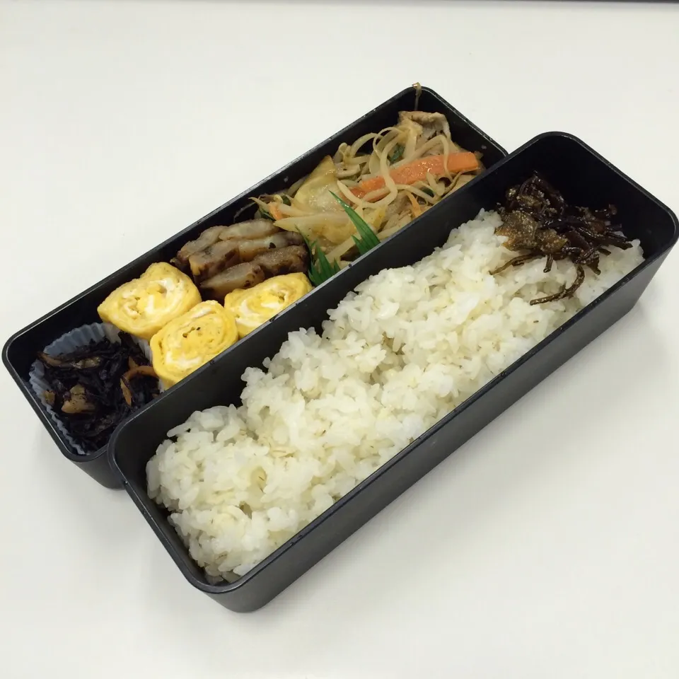 弁当（ピリ辛野菜炒め、ふぐ味醂干し、玉子焼き、五目ひじき、ゴーヤきくらげ佃煮）|SasaMasa213さん