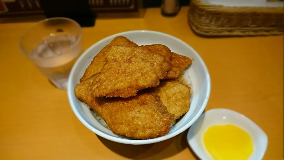 とんかつ太郎 かつ丼|ミナミ ヒロヤさん