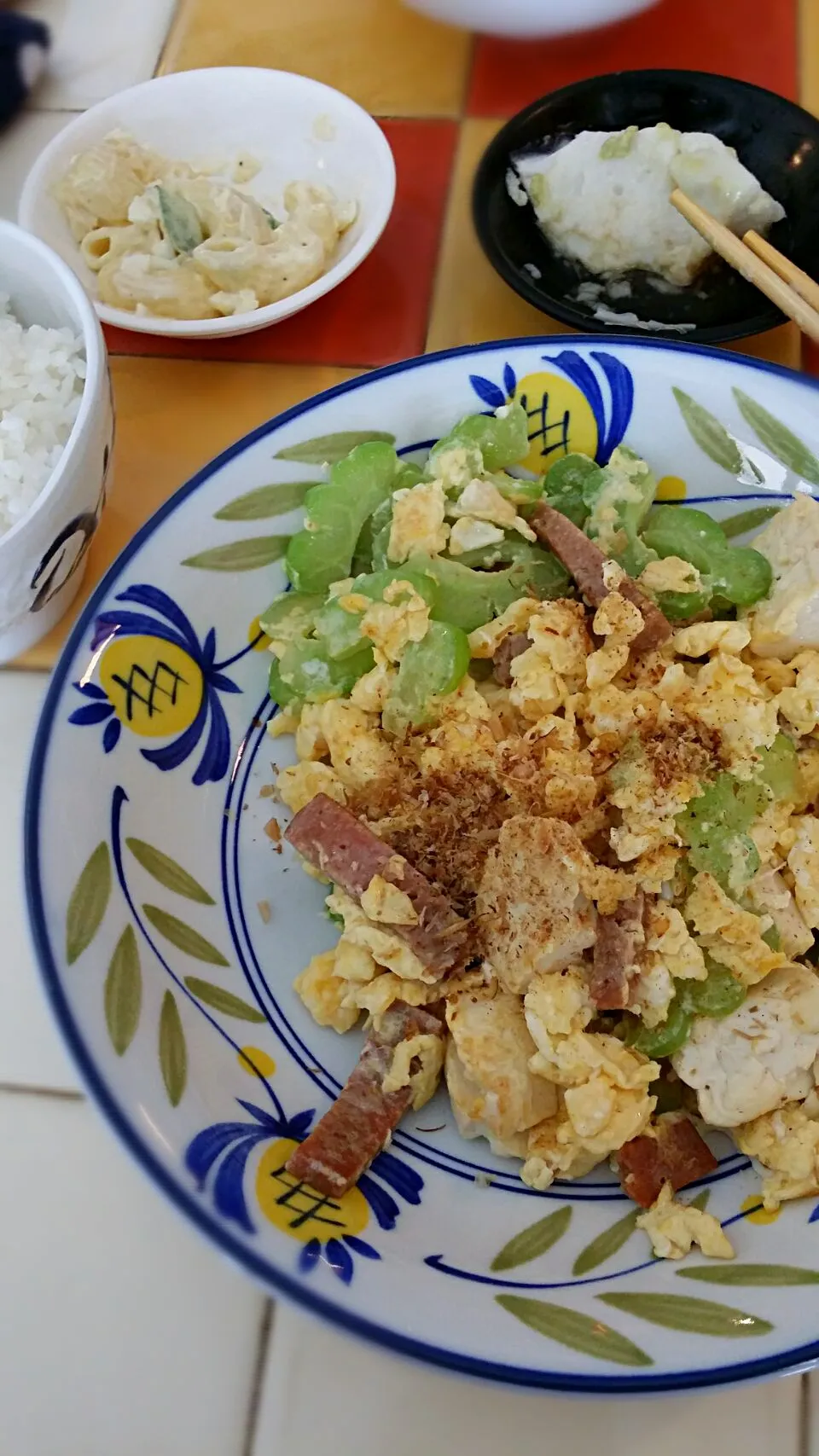 Goya chanpuru (Okinawan food)|Cherry's Kitchenさん