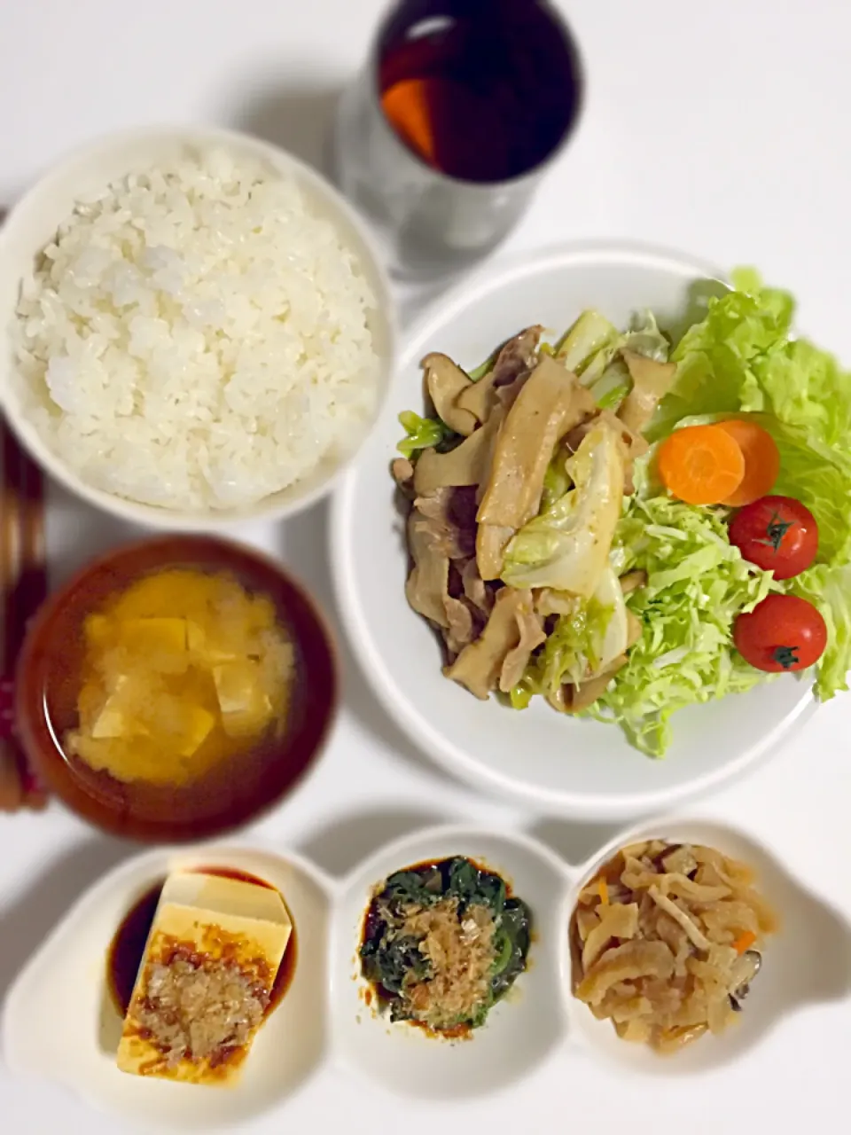 ＊椎茸と豆腐の味噌汁
＊蒸し野菜サラダ
＊エリンギの肉野菜炒め
＊切り干し大根
＊ほうれん草のおひたし
＊冷奴|あゆかさん