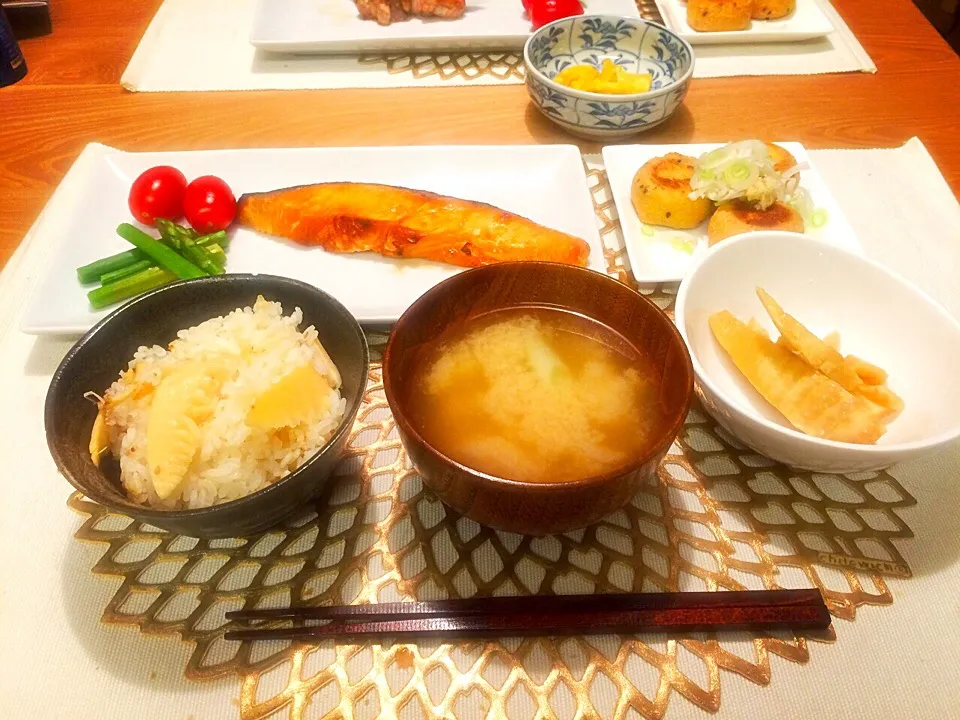 Snapdishの料理写真:筍ご飯|Yoshie Minagawa Hommaさん