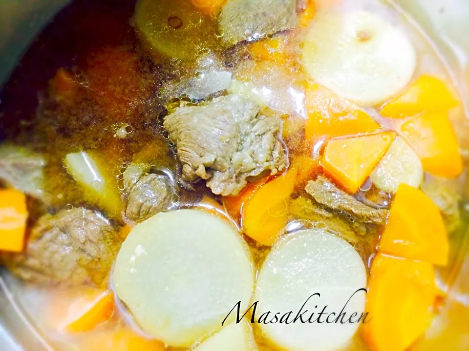 Snapdishの料理写真:Beef Tendon Stew|Masakiさん