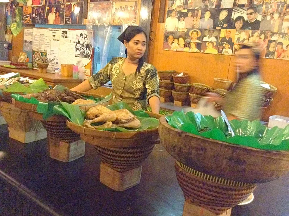 Ayam Goreng|Bambang Budiono Tjioさん