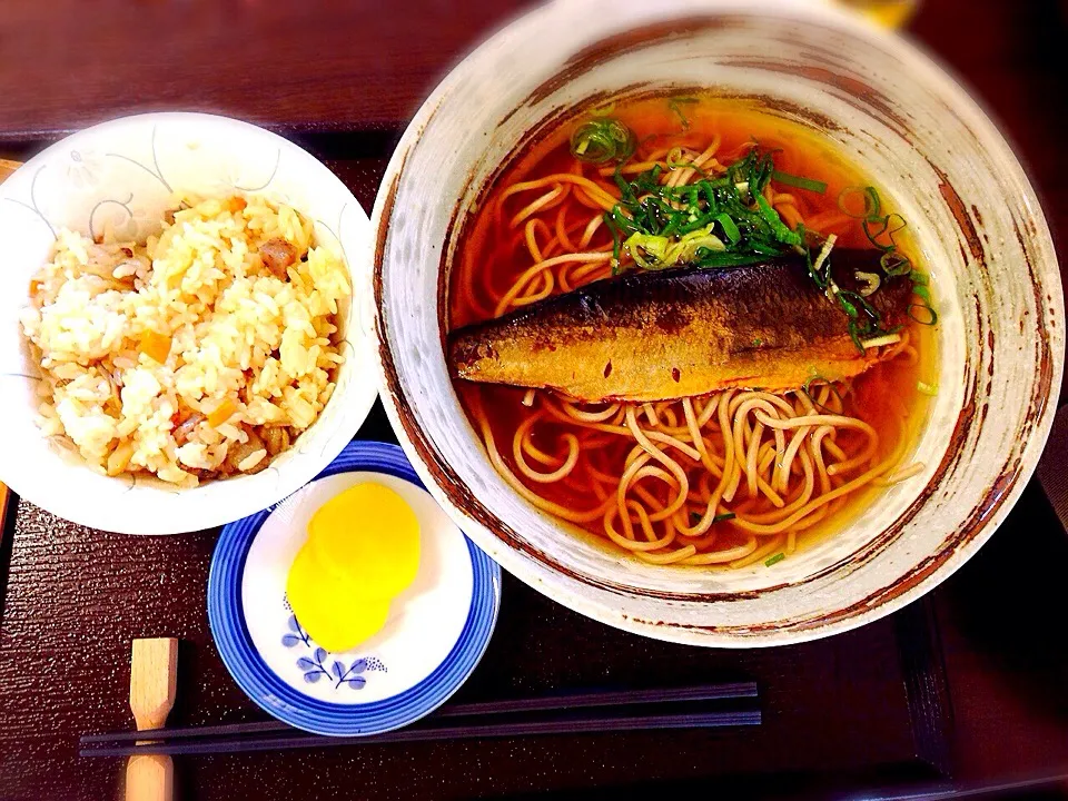 ニシン蕎麦とかやくご飯|じゅんいちさん