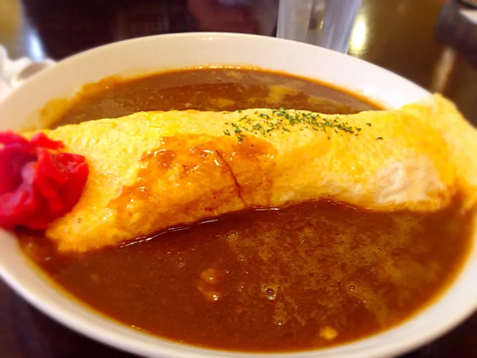 オムカレー🍛|えいぽんさん