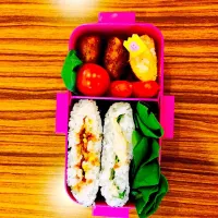 Snapdishの料理写真:参観日、給食なしの日のお弁当|heidi2aprさん