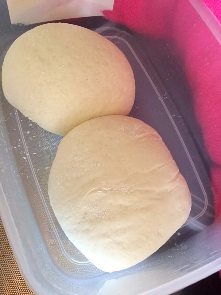 Dough is ready... Tonight's pizza|Nigelさん